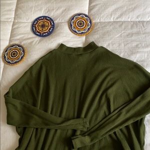 Army green Mock neck flowy top H&M